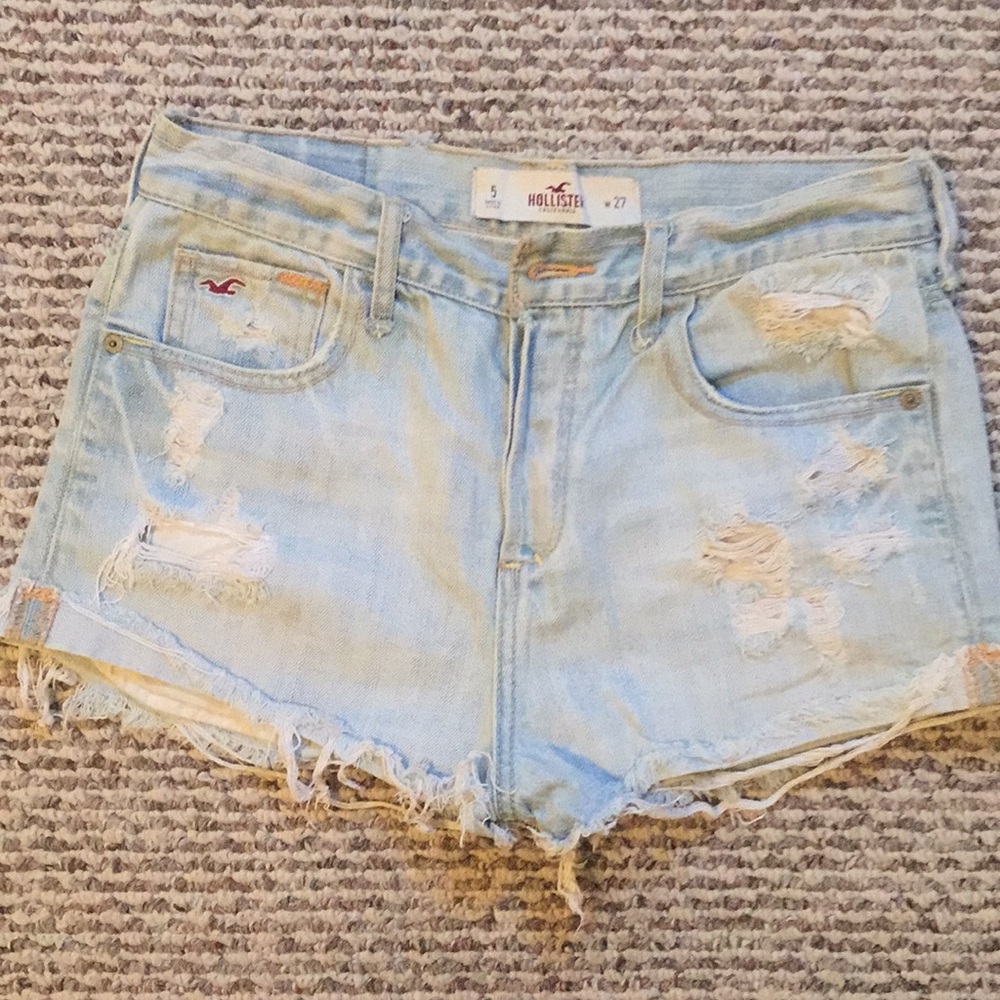 BEAUTIFUL Hollister size 5 high waisted shorts